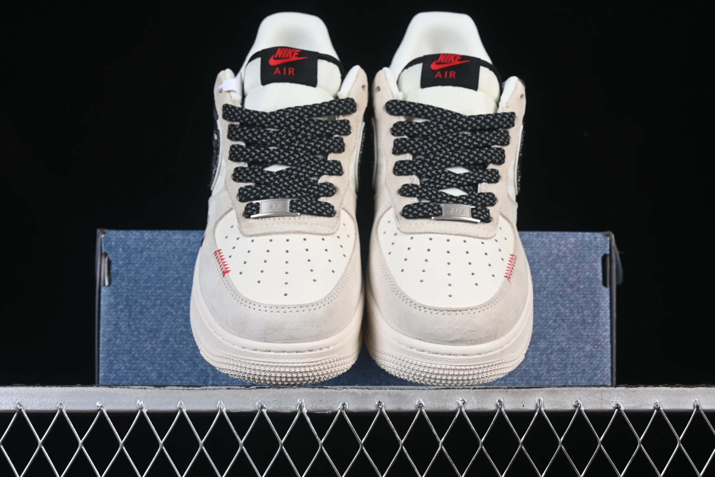 All categories Nk Air Force 1 Air Force series Nk Air Force 1 Low Air Force low-top Nike Air Force 1'07 Low Levi's joint beige black woven label Air Force 1 low-top casual sneakers MZ9588-800